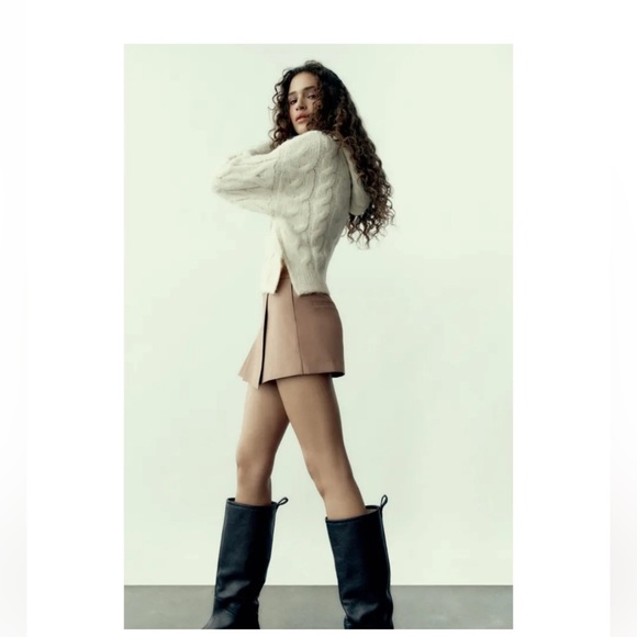 Zara pleated front skort size S🤎 - Picture 13 of 14